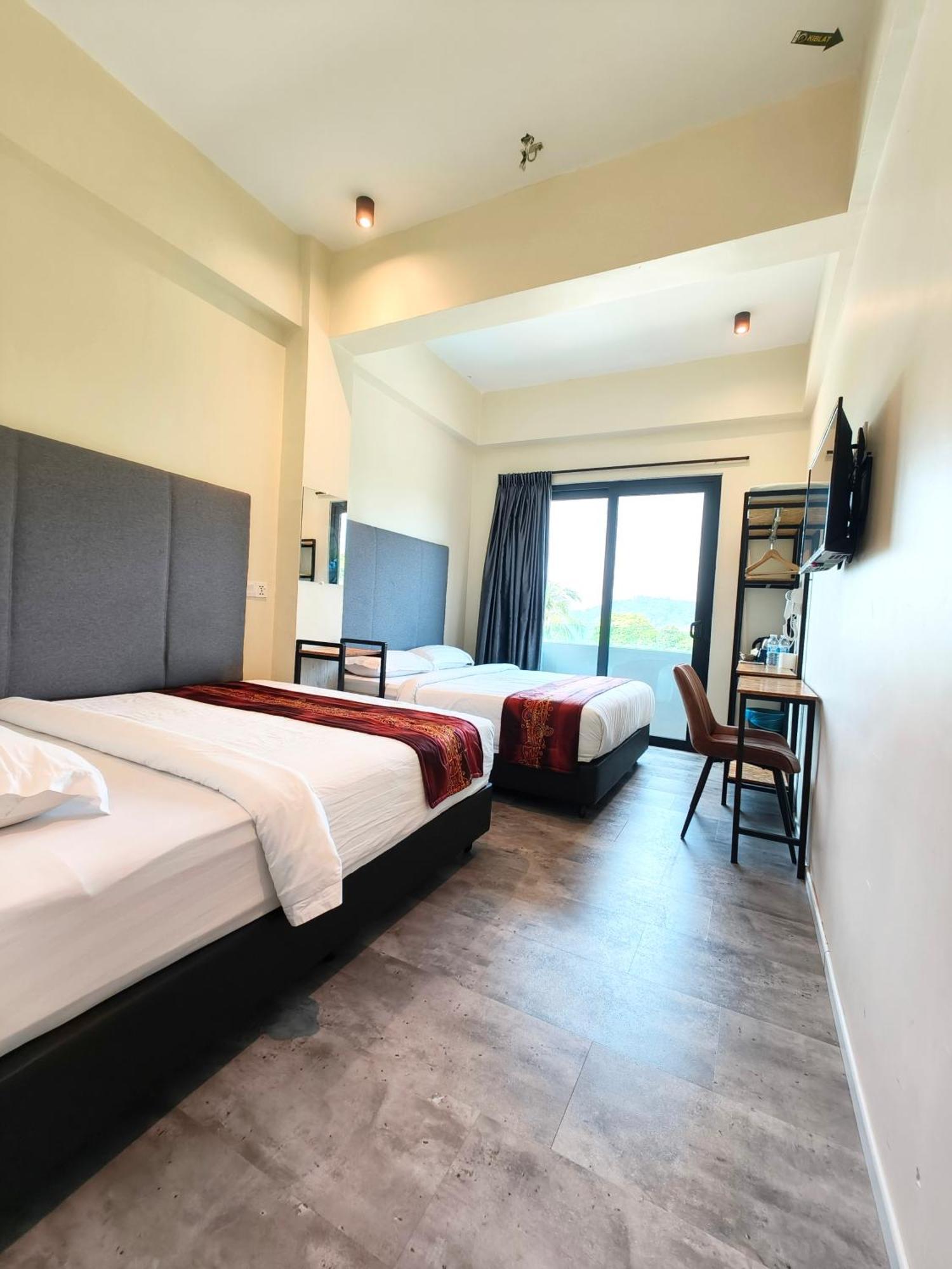 Pangkor Pop Ash Hotel Pekan Pangkor Exterior photo